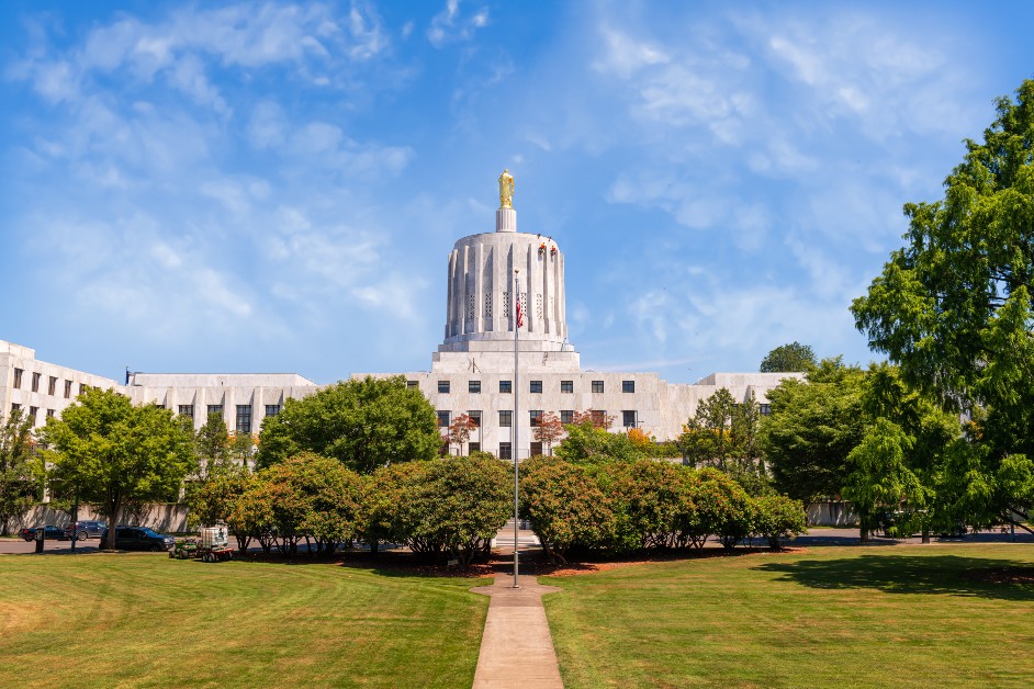 Oregon state capitol building